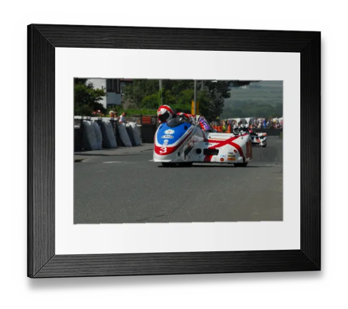 Framed Print : Conrad Harrison & Dipash Chauhan (Shelbourne Honda) 2013 Southern 100 Framed Print : Conrad Harrison & Dipash Chauhan (Shelbourne Honda) 2013 Southern 100
