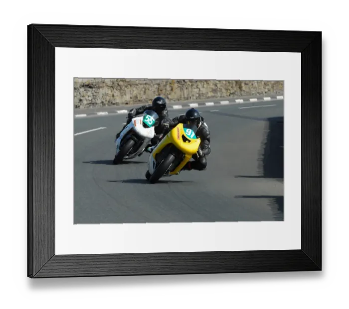 Framed Print : James Neesom (Kawasaki) and Rad Hughes (Kawasaki) 2013 Southern 100 Framed Print : James Neesom (Kawasaki) and Rad Hughes (Kawasaki) 2013 Southern 100