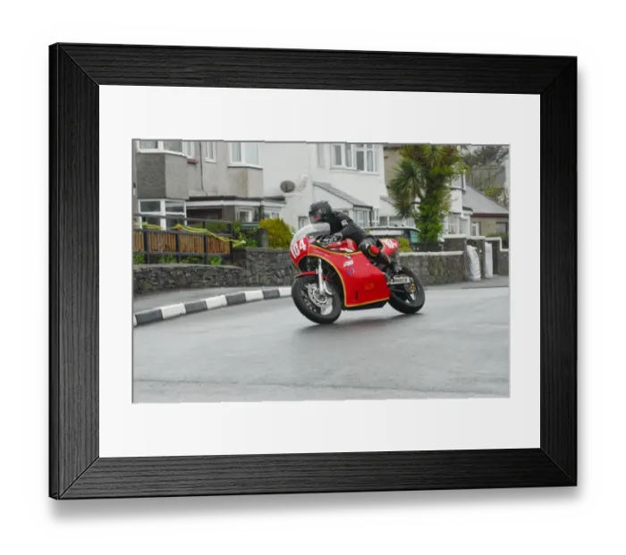 Framed Print : James Ford (Spondon Suzuki) 2013 Pre TT Classic Framed Print : James Ford (Spondon Suzuki) 2013 Pre TT Classic