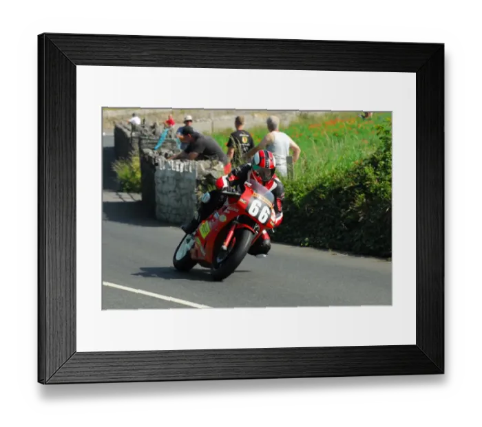 Framed Print : Andrew Cowie (Honda) 2013 Southern 100 Framed Print : Andrew Cowie (Honda) 2013 Southern 100