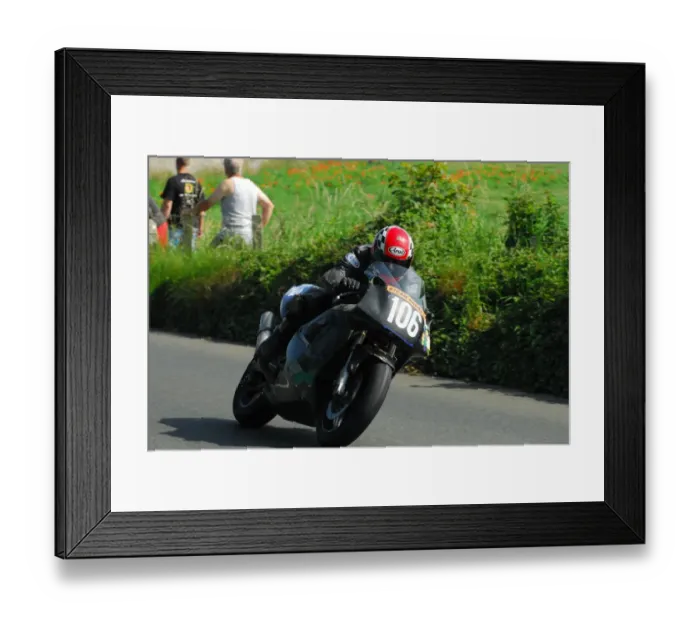 Framed Print : John Turner (Kawasaki) 2013 Southern 100 Framed Print : John Turner (Kawasaki) 2013 Southern 100