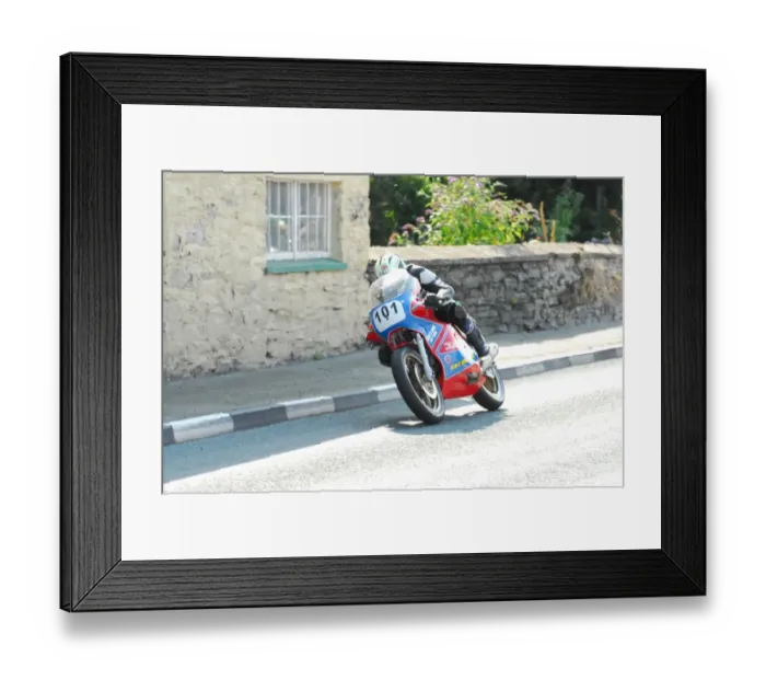 Framed Print : Richard Charlton (Ducati) 2013 Formula 2 Classic TT Framed Print : Richard Charlton (Ducati) 2013 Formula 2 Classic TT