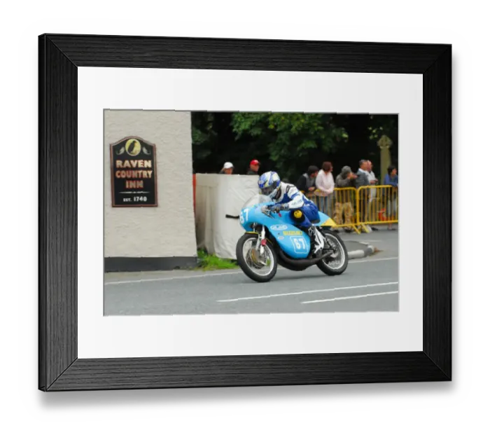 Framed Print : Jonathan Cutts (Suzuki) 2013 Lightweight Classic TT