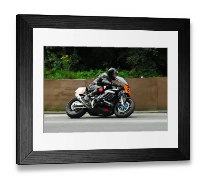 Framed Print : Paul Wilson (Suzuki) 2012 Classic Superbike MGP Framed Print : Paul Wilson (Suzuki) 2012 Classic Superbike MGP