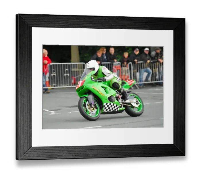 Framed Print : Kevin Spence (Yamaha) 2012 Newcomers MGP Framed Print : Kevin Spence (Yamaha) 2012 Newcomers MGP