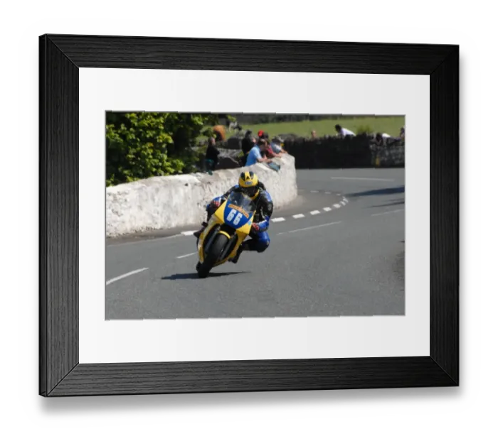 Framed Print : Colin Croft (Yamaha) 2011 Southern 100 Framed Print : Colin Croft (Yamaha) 2011 Southern 100