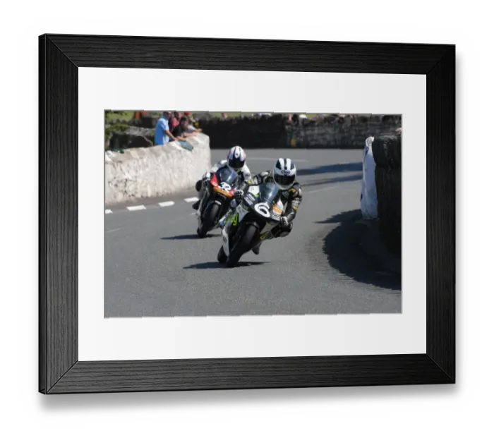 Framed Print : William Dunlop (Honda) 2011 Southern 100 Framed Print : William Dunlop (Honda) 2011 Southern 100