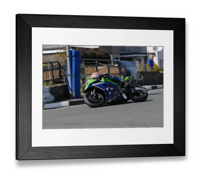 Framed Print : Dan Kneen (Kawasaki) 2011 Southern 100 Framed Print : Dan Kneen (Kawasaki) 2011 Southern 100