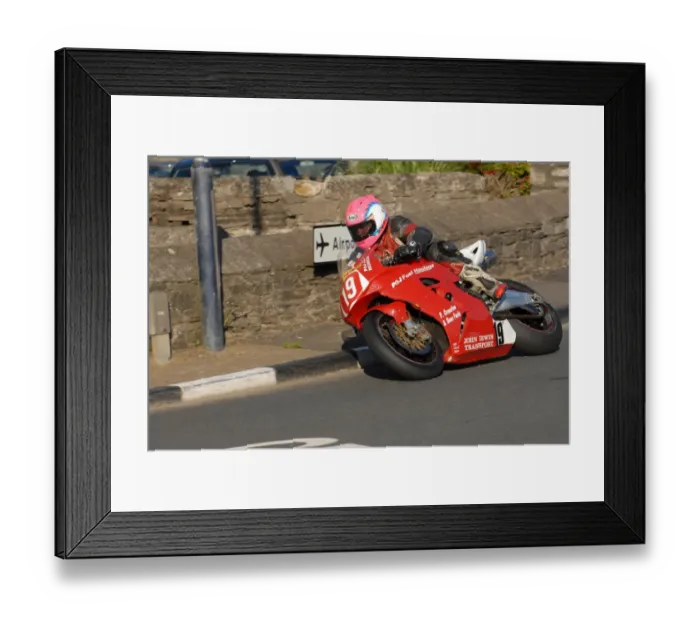 Framed Print : Paul Cranston (Honda) 2011 Southern 100 Framed Print : Paul Cranston (Honda) 2011 Southern 100