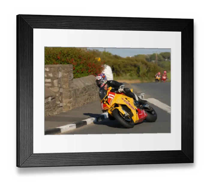 Framed Print : Steve Mercer (BMW) 2011 Southern 100 Framed Print : Steve Mercer (BMW) 2011 Southern 100