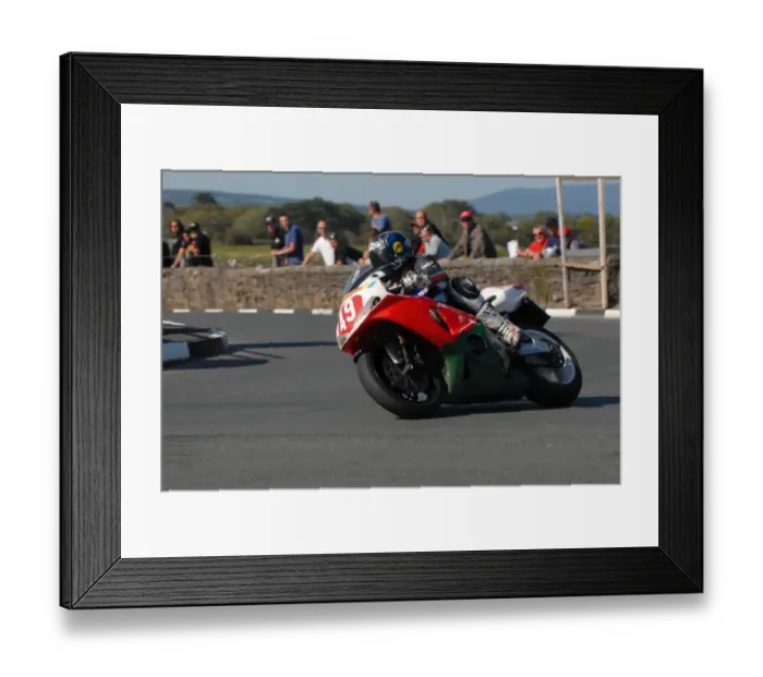 Framed Print : Ty Jones (Suzuki) 2011 Southern 100 Framed Print : Ty Jones (Suzuki) 2011 Southern 100