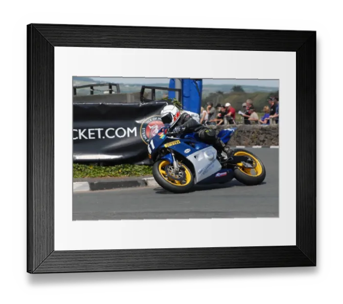 Framed Print : Ross Johnson (Kawasaki) 2011 Southern 100 Framed Print : Ross Johnson (Kawasaki) 2011 Southern 100