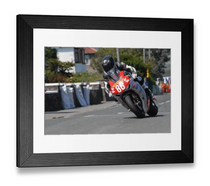 Framed Print : Cameron Donald (Honda) 2011 Southern 100 Framed Print : Cameron Donald (Honda) 2011 Southern 100