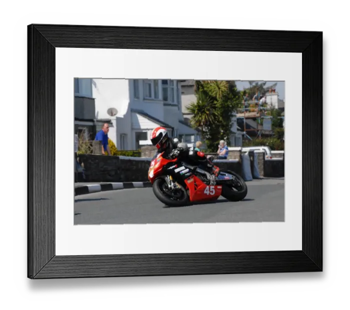 Framed Print : Dave Primrose-Smith (Aprilia) 2011 Southern 100 Framed Print : Dave Primrose-Smith (Aprilia) 2011 Southern 100