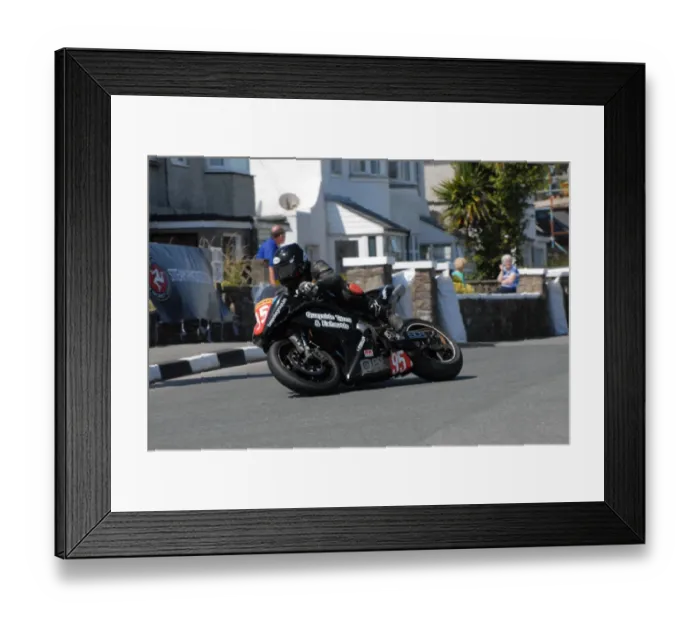 Framed Print : Dave Madsen-Mygdal (Yamaha) 2011 Southern 100 Framed Print : Dave Madsen-Mygdal (Yamaha) 2011 Southern 100