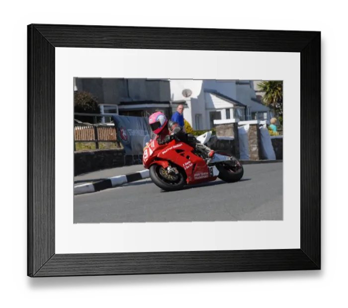 Framed Print : Paul Cranston (Honda) 2011 Southern 100 Framed Print : Paul Cranston (Honda) 2011 Southern 100