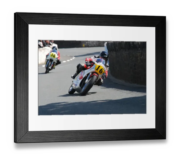 Framed Print : Steven Ferguson (Drixton Honda) 2011 Pre TT Classic Framed Print : Steven Ferguson (Drixton Honda) 2011 Pre TT Classic