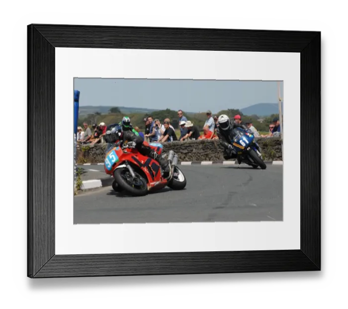 Framed Print : Dave Madsen-Mygdal (Honda) and Ross Johnson (Kawasaki) 2011 Southern 100 Framed Print : Dave Madsen-Mygdal (Honda) and Ross Johnson (Kawasaki) 2011 Southern 100