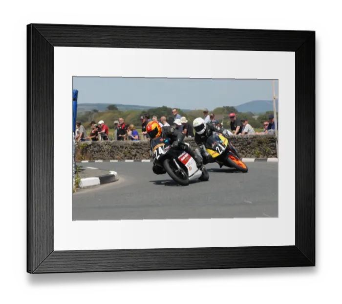 Framed Print : Nigel Moore (Honda) and Lee Vernon (Honda) 2011 Southern 100 Framed Print : Nigel Moore (Honda) and Lee Vernon (Honda) 2011 Southern 100