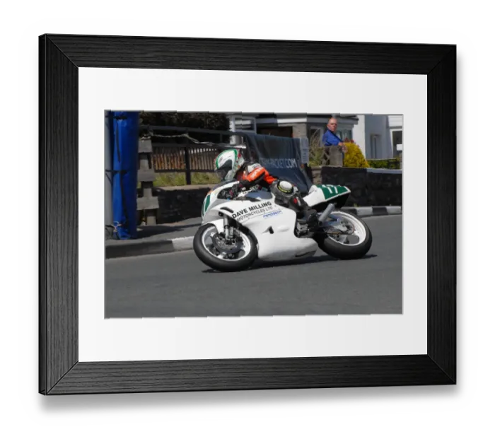 Framed Print : Dave Milling (Yamaha) 2011 Southern 100 Framed Print : Dave Milling (Yamaha) 2011 Southern 100