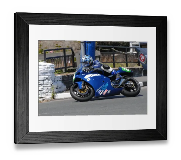 Framed Print : Neil Chadwick (Yamaha) 2011 Southern 100 Framed Print : Neil Chadwick (Yamaha) 2011 Southern 100