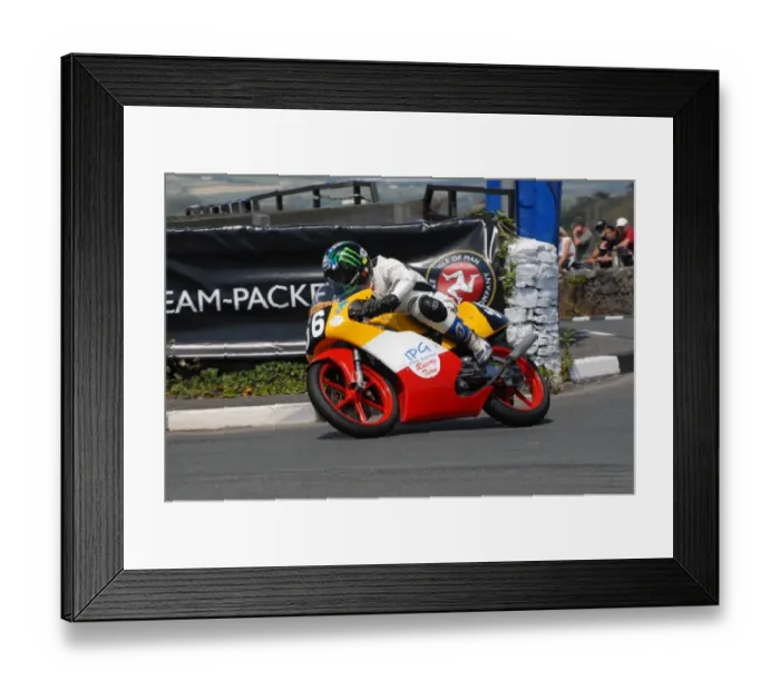Framed Print : Mark Goodings (Honda) 2011 Southern 100 Framed Print : Mark Goodings (Honda) 2011 Southern 100