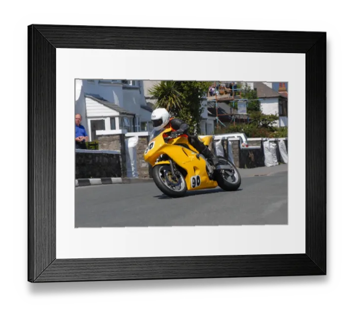 Framed Print : John Byatt (Suzuki) 2011 Southern 100 Framed Print : John Byatt (Suzuki) 2011 Southern 100