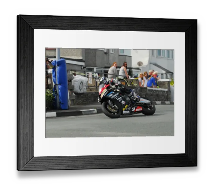 Framed Print : Michael Dunlop (BMW) 2016 Southern 100 Framed Print : Michael Dunlop (BMW) 2016 Southern 100