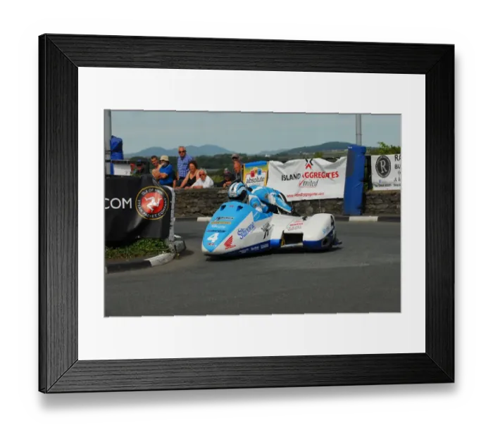 Framed Print : John Holden & Andy Winkle (LCR) 2016 Southern 100 Framed Print : John Holden & Andy Winkle (LCR) 2016 Southern 100