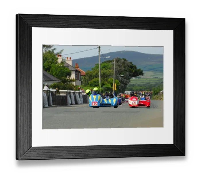 Framed Print : Horst Walczak & Andrew Miller (Ireson Honda) and Nigel Smith & Chris McGahan (Ireson Honda) 2016 Southern 100 Framed Print : Horst Walczak & Andrew Miller (Ireson Honda) and Nigel Smith & Chris McGahan (Ireson Honda) 2016 Southern 100