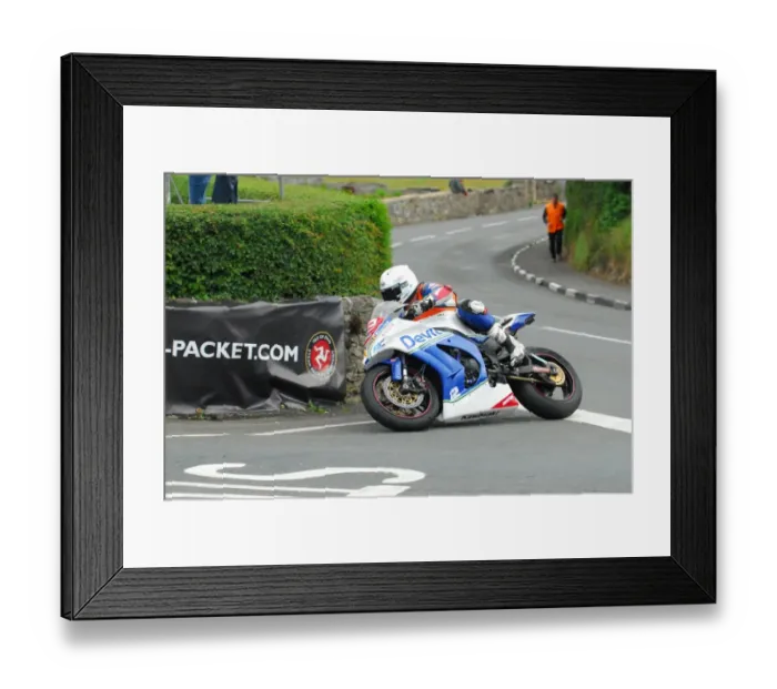Framed Print : Alan Bonner (Kawasaki) 2016 Southern 100 Framed Print : Alan Bonner (Kawasaki) 2016 Southern 100