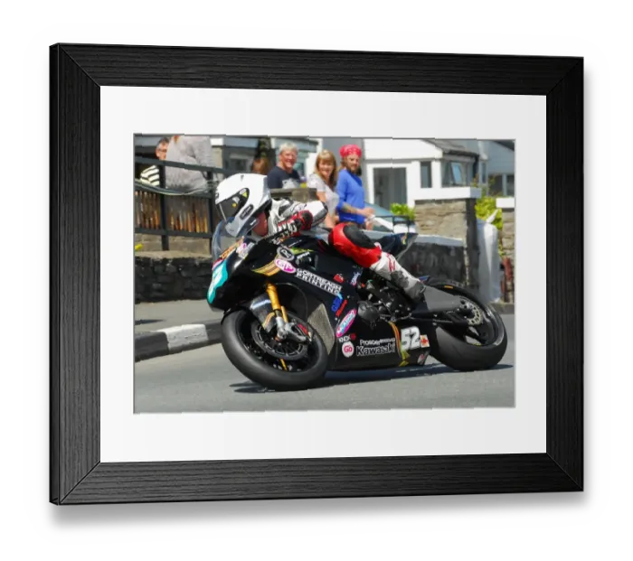 Framed Print : James Cowton (Kawasaki) 2016 Southern 100 Framed Print : James Cowton (Kawasaki) 2016 Southern 100