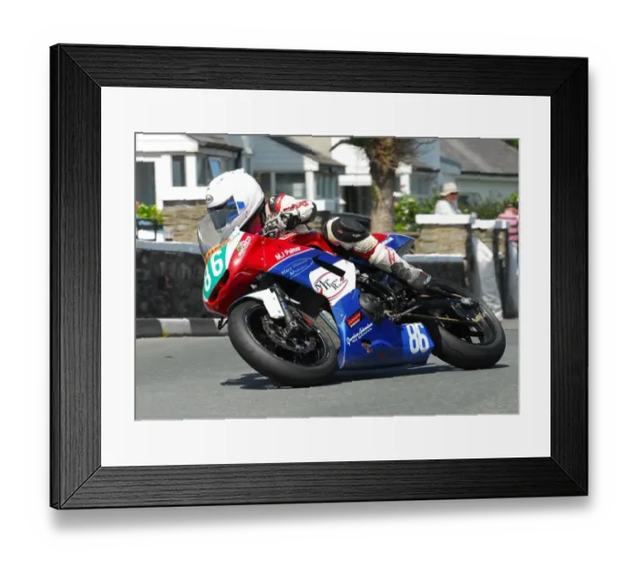 Framed Print : Adam McLean (Kawasaki) 2016 Southern 100 Framed Print : Adam McLean (Kawasaki) 2016 Southern 100