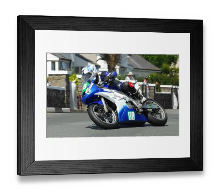 Framed Print : James Smith (Suzuki) 2016 Southern 100 Framed Print : James Smith (Suzuki) 2016 Southern 100
