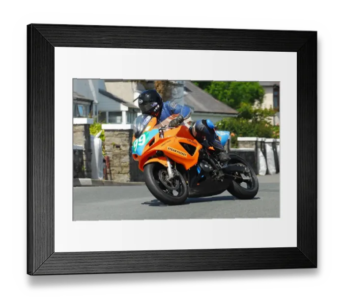 Framed Print : Stuart Rayner (Suzuki) 2016 Southern 100 Framed Print : Stuart Rayner (Suzuki) 2016 Southern 100
