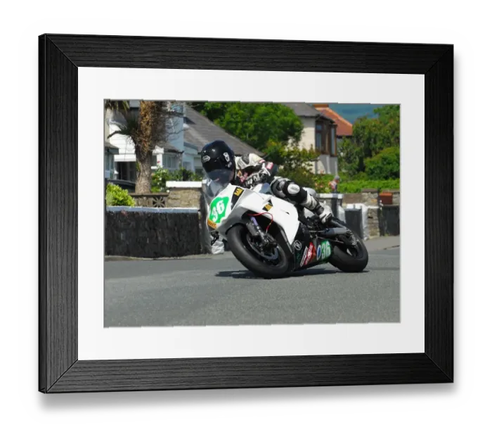 Framed Print : Jamie Coward (Kawasaki) 2016 Southern 100 Framed Print : Jamie Coward (Kawasaki) 2016 Southern 100