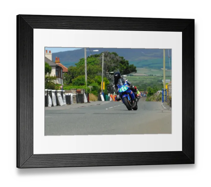 Framed Print : Tracy Authers (Suzuki) 2016 Southern 100 Framed Print : Tracy Authers (Suzuki) 2016 Southern 100