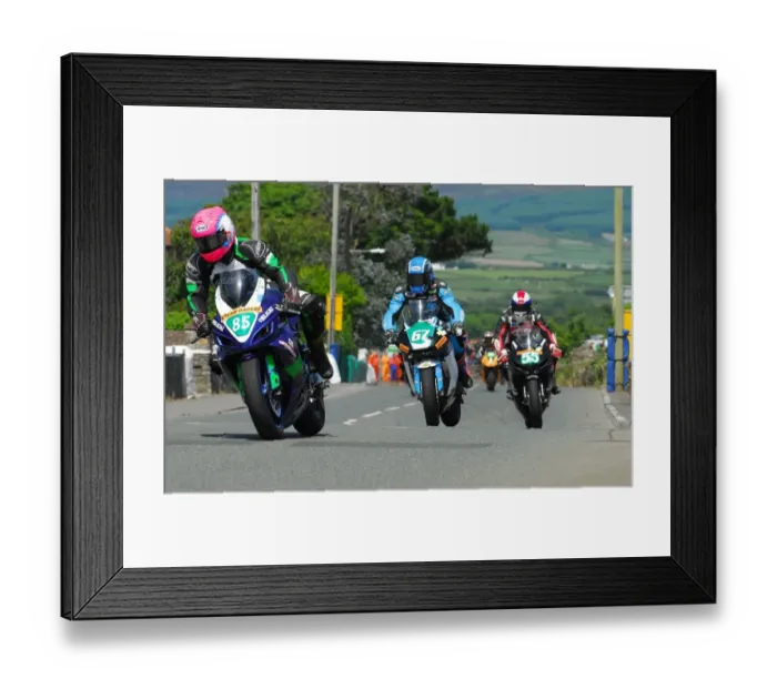 Framed Print : Dean Osborne (Suzuki) and Jonathan Perry (Kawasaki) 2016 Southern 100 Framed Print : Dean Osborne (Suzuki) and Jonathan Perry (Kawasaki) 2016 Southern 100