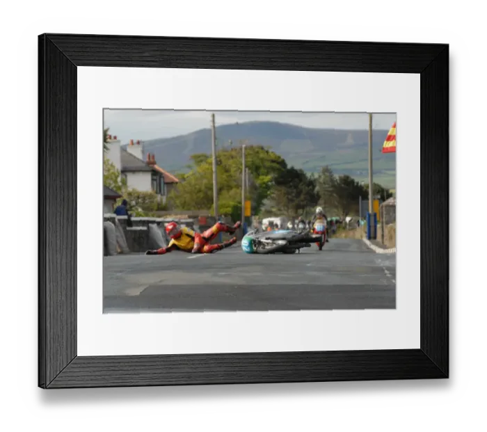 Framed Print : Peter Wakefield (Suzuki) 2007 Pre TT Classic