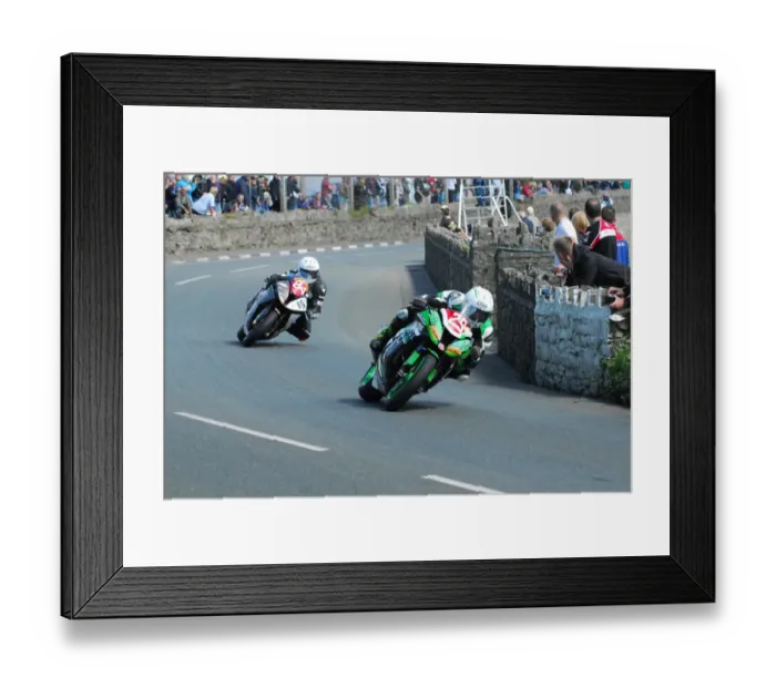 Framed Print : Frank Gallagher (Suzuki) 2016 Southern 100 Framed Print : Frank Gallagher (Suzuki) 2016 Southern 100