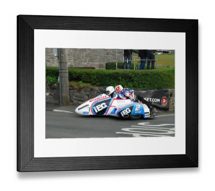 Framed Print : Ben Birchall & Tom Birchall (LCR) 2016 Southern 100 Framed Print : Ben Birchall & Tom Birchall (LCR) 2016 Southern 100