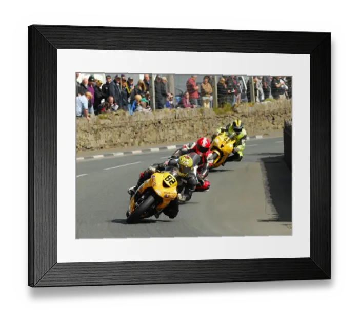 Framed Print : Matt Mylchreest (Kawasaki) 2016 Southern 100 Framed Print : Matt Mylchreest (Kawasaki) 2016 Southern 100