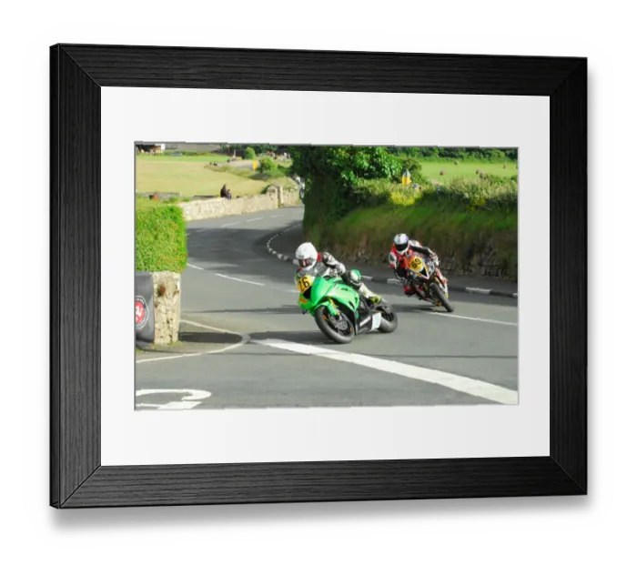 Framed Print : Darryl Tweed (Triumph) and Dennis Booth (Kawasaki) 2016 Southern 100 Framed Print : Darryl Tweed (Triumph) and Dennis Booth (Kawasaki) 2016 Southern 100