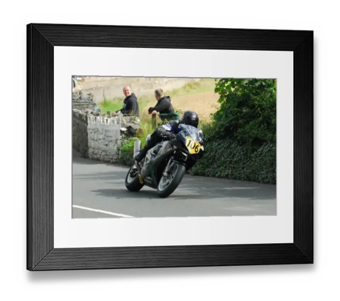 Framed Print : Billy Mellor (Suzuki) 2016 Southern 100 Framed Print : Billy Mellor (Suzuki) 2016 Southern 100