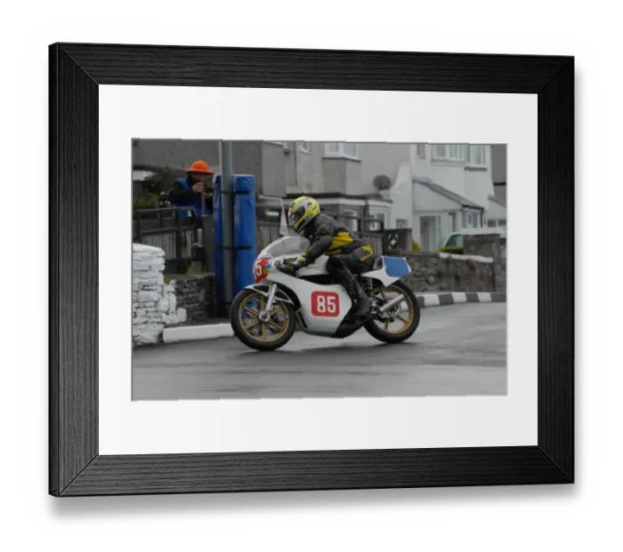 Framed Print : Graham Godward (Yamaha) 2007 Pre TT Classic Framed Print : Graham Godward (Yamaha) 2007 Pre TT Classic