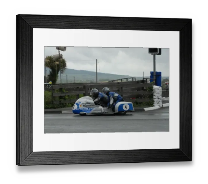 Framed Print : Nick Houghton & Paul Thomas (Nourish Windle) 2007 Pre TT Classic Framed Print : Nick Houghton & Paul Thomas (Nourish Windle) 2007 Pre TT Classic