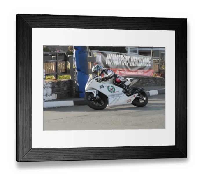 Framed Print : Chris Palmer (Honda) 2009 Post TT Framed Print : Chris Palmer (Honda) 2009 Post TT