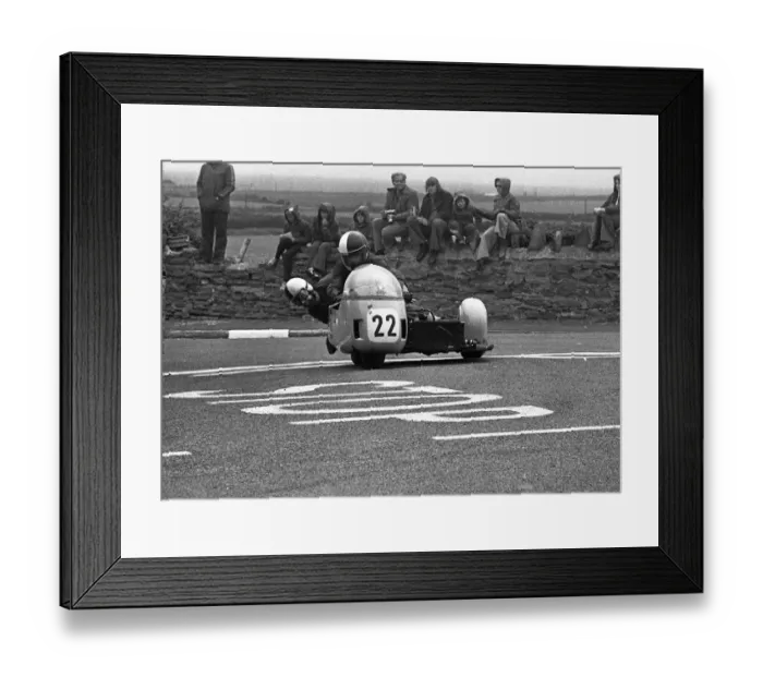 Framed Print : Steve Rowe & Alan Jones (Saab) 1974 Southern 100 Framed Print : Steve Rowe & Alan Jones (Saab) 1974 Southern 100