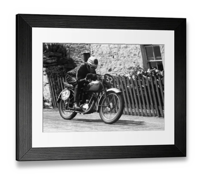 Framed Print : Syd Mizen (Triumph) 1955 Southern 100 Framed Print : Syd Mizen (Triumph) 1955 Southern 100
