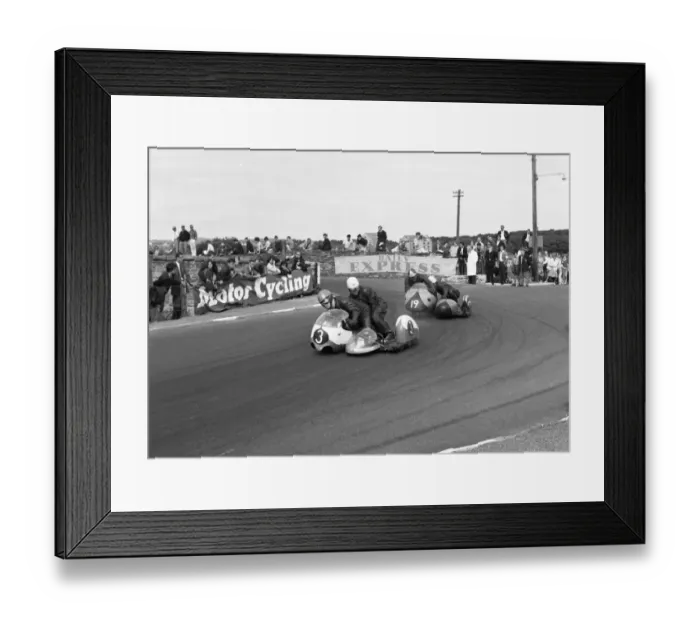 Framed Print : Ian MacDonald & A Critchley (GCT) and Stan Nightingale & R C Bean (Vincent) 1963 Southern 100 Framed Print : Ian MacDonald & A Critchley (GCT) and Stan Nightingale & R C Bean (Vincent) 1963 Southern 100